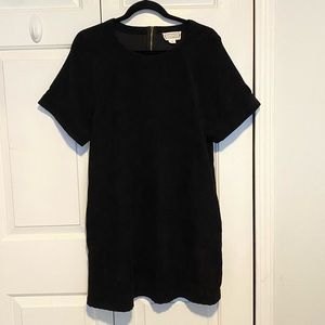 Never worn Love Riche corduroy dress, loose fit, hits a few inches above knee 🍁